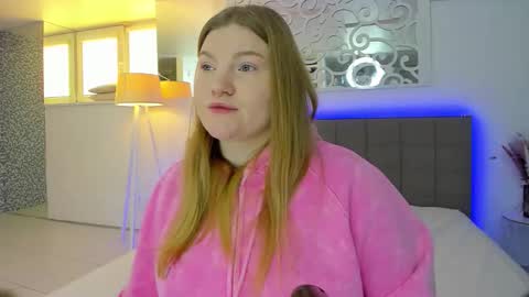 AshleyJonse online show from February 3, 6:00 am