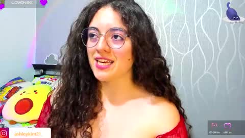 .. Ashley .. online show from November 11, 12:43 am