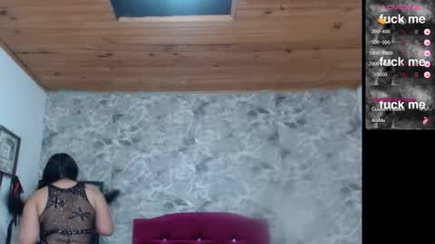 Snapshot of ashleymonroe14 chatting on November 25, 2:44 am LORE online show from November 25, 2:44 am