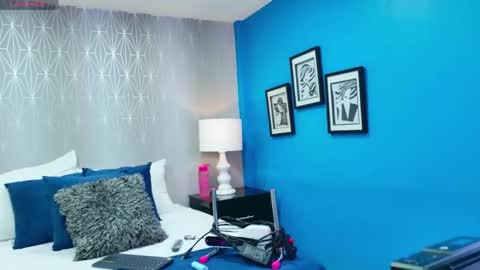 AshleyRoberh online show from April 8, 7:25 pm