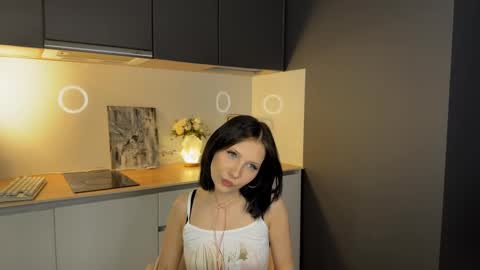 Snapshot of ashleyrossmith chatting on November 3, 9:27 pm Ashley online show from November 3, 9:27 pm