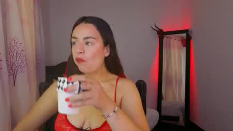 ASHLEY online show from February 22, 1:09 pm