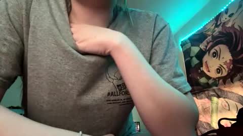 ashleyynicholee online show from October 24, 8:27 pm