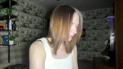 Lily online show from March 26, 5:18 pm