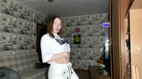 Lily online show from March 27, 6:40 pm