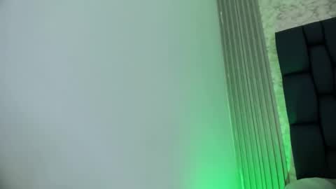 ashlybenison online show from March 24, 4:28 am