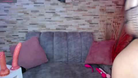 Ashlye  online show from September 23, 3:53 am