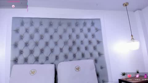 ashlyn online show from December 4, 8:39 pm