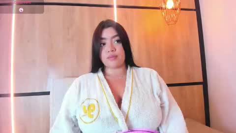 ashlyn online show from January 13, 8:58 pm