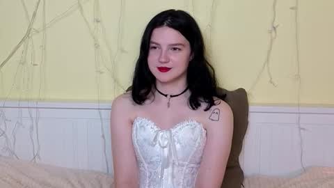 Kristine online show from November 17, 9:04 am