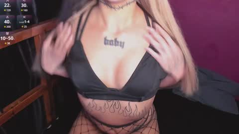 Snapshot of ashmila chatting on January 13, 10:14 am Mila online show from January 13, 10:14 am