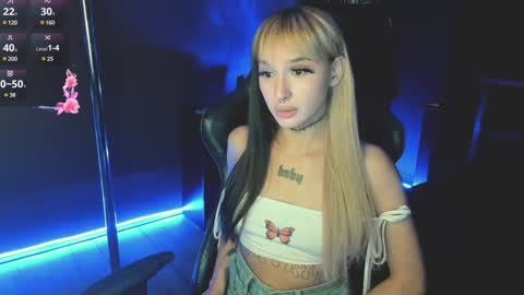 Snapshot of ashmila chatting on January 28, 9:41 am Mila online show from January 28, 9:41 am