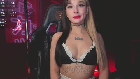 Snapshot of ashmila chatting on January 29, 7:36 am Mila online show from January 29, 7:36 am