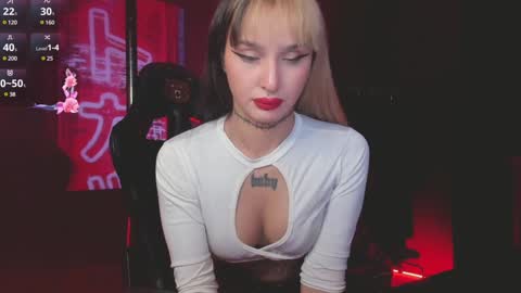 Snapshot of ashmila chatting on January 30, 9:25 am Mila online show from January 30, 9:25 am