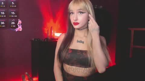 Snapshot of ashmila chatting on February 1, 8:18 am Mila online show from February 1, 8:18 am