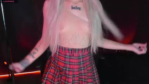 Snapshot of ashmila chatting on September 27, 8:19 am Mila online show from September 27, 8:19 am