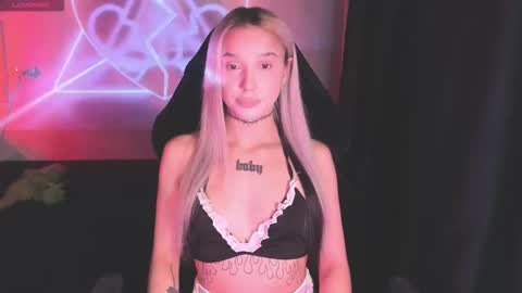 Snapshot of ashmila chatting on February 4, 4:13 pm Mila online show from February 4, 4:13 pm