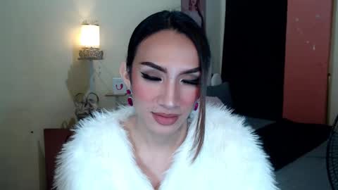 Snapshot of ashthebigcock chatting on February 18, 1:29 pm AshTheBigCock online show from February 18, 1:29 pm