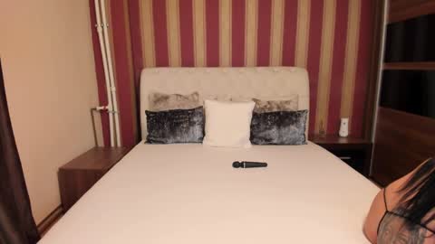 Ashley online show from April 4, 7:55 pm