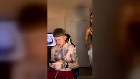 frankie online show from April 22, 8:39 am