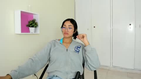 Camila online show from December 19, 2:24 pm