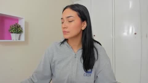 Camila online show from February 25, 12:55 pm