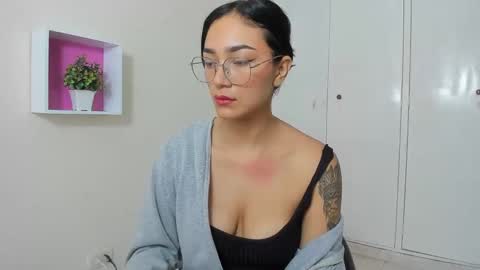 Camila online show from March 5, 1:17 pm