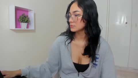 Camila online show from March 10, 12:48 pm