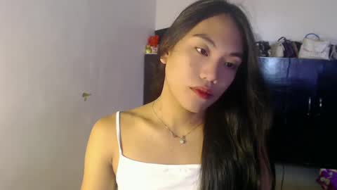 asian_alliyah online show from May 14, 12:06 am