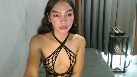 asian_cassy online show from May 15, 8:43 am