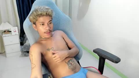 Snapshot of asian_cumsawyer chatting on December 27, 6:20 pm bigload CUM take me private show or passwordshow online show from December 27, 6:20 pm