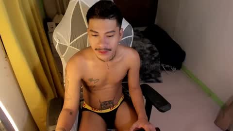 Snapshot of asian_cumsawyer chatting on January 11, 2:52 am bigload CUM take me private show or passwordshow online show from January 11, 2:52 am