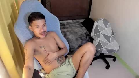 Snapshot of asian_cumsawyer chatting on January 12, 2:56 am bigload CUM take me private show or passwordshow online show from January 12, 2:56 am