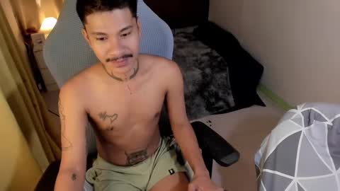 Snapshot of asian_cumsawyer chatting on January 14, 4:04 am bigload CUM take me private show or passwordshow online show from January 14, 4:04 am