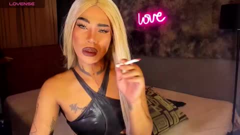 Snapshot of asian_cumsawyer chatting on October 28, 5:26 pm bigload CUM take me private show or passwordshow online show from October 28, 5:26 pm