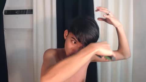 Snapshot of asian_cutiebaexx chatting on November 2, 5:21 am Pat online show from November 2, 5:21 am