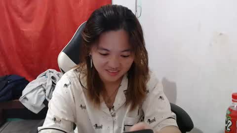 Snapshot of asian_honey69 chatting on January 6, 5:49 pm bb girl online show from January 6, 5:49 pm