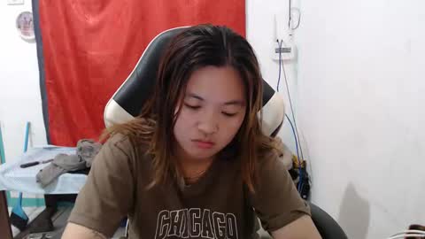 Snapshot of asian_honey69 chatting on January 7, 3:36 pm bb girl online show from January 7, 3:36 pm