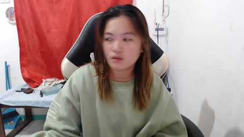 Snapshot of asian_honey69 chatting on January 13, 5:29 pm bb girl online show from January 13, 5:29 pm