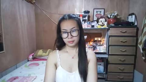 Snapshot of asian_llory chatting on September 9, 11:48 pm asian_llory online show from September 9, 11:48 pm