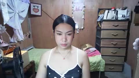 Snapshot of asian_llory chatting on October 10, 12:04 pm asian_llory online show from October 10, 12:04 pm