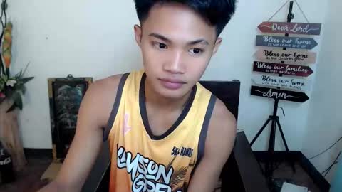 Snapshot of asian_lover05 chatting on October 9, 3:32 pm asian_lover05 online show from October 9, 3:32 pm