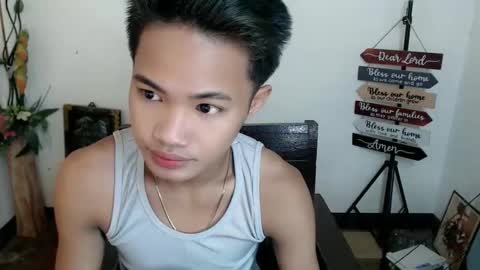 asian_lover05 online show from October 30, 8:20 pm