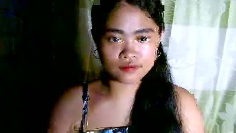 Snapshot of asian_megs chatting on February 26, 8:35 am asian_megs online show from February 26, 8:35 am