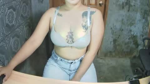 Nova Mae online show from April 15, 6:53 am