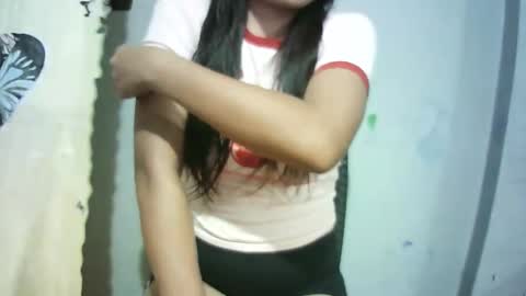 Snapshot of asian_novielyn19xxx chatting on May 5, 12:35 pm asian_novielyn19xxx online show from May 5, 12:35 pm