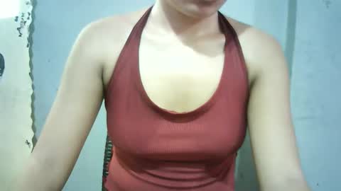 Snapshot of asian_novielyn19xxx chatting on May 13, 12:52 am asian_novielyn19xxx online show from May 13, 12:52 am