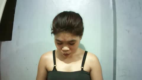 Snapshot of asian_novielyn19xxx chatting on May 16, 10:47 am asian_novielyn19xxx online show from May 16, 10:47 am