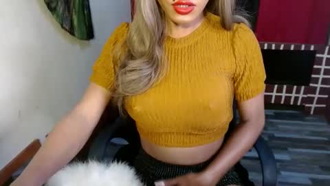 Lovely online show from January 6, 7:35 pm