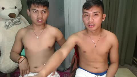 Snapshot of asian_prince_echoxx chatting on January 15, 9:35 am Echoo online show from January 15, 9:35 am